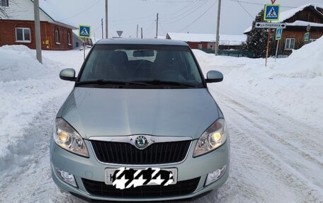 Skoda Fabia II, 2012 год, 600 000 рублей, 3 фотография