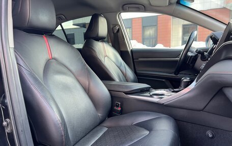 Toyota Camry, 2021 год, 3 099 000 рублей, 8 фотография