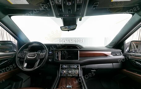 GMC Yukon IV, 2022 год, 9 450 000 рублей, 8 фотография