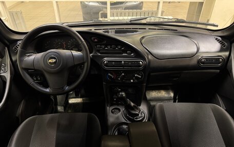 Chevrolet Niva I рестайлинг, 2016 год, 690 000 рублей, 8 фотография