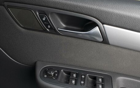 Volkswagen Sharan II, 2012 год, 1 290 000 рублей, 15 фотография