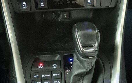 Toyota RAV4, 2022 год, 3 595 000 рублей, 8 фотография