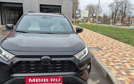 Toyota RAV4, 2022 год, 3 595 000 рублей, 5 фотография