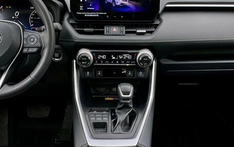 Toyota RAV4, 2025 год, 4 350 000 рублей, 13 фотография