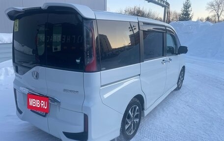 Honda Stepwgn IV, 2015 год, 2 200 000 рублей, 2 фотография