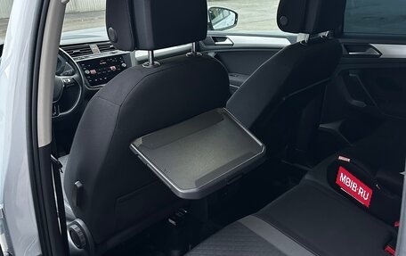 Volkswagen Tiguan II, 2019 год, 2 450 000 рублей, 14 фотография