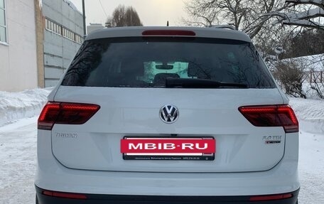 Volkswagen Tiguan II, 2016 год, 2 750 000 рублей, 10 фотография