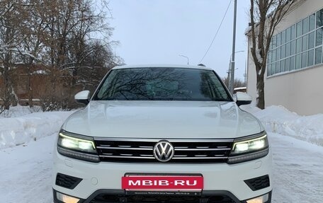 Volkswagen Tiguan II, 2016 год, 2 750 000 рублей, 5 фотография