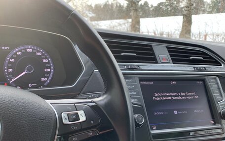 Volkswagen Tiguan II, 2016 год, 2 750 000 рублей, 19 фотография