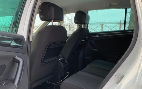 Volkswagen Tiguan II, 2016 год, 2 750 000 рублей, 28 фотография