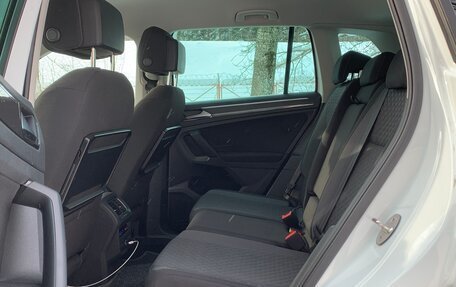 Volkswagen Tiguan II, 2016 год, 2 750 000 рублей, 31 фотография