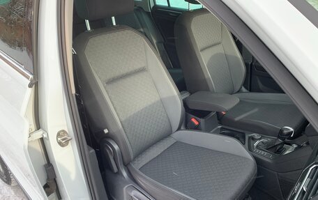 Volkswagen Tiguan II, 2016 год, 2 750 000 рублей, 27 фотография