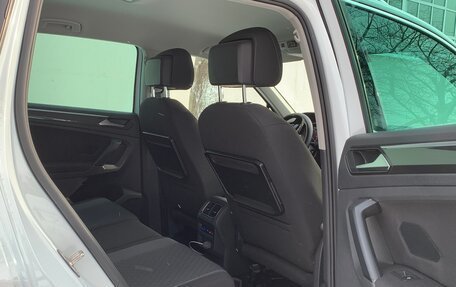 Volkswagen Tiguan II, 2016 год, 2 750 000 рублей, 29 фотография