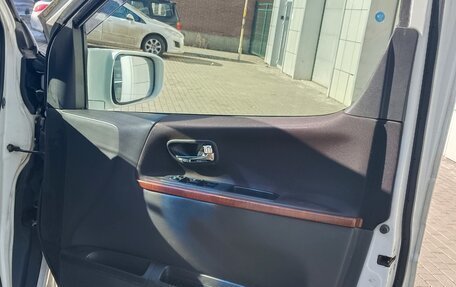 Nissan Elgrand III, 2005 год, 1 250 000 рублей, 20 фотография