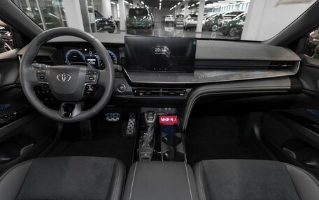 Toyota Camry, 2025 год, 4 300 000 рублей, 8 фотография