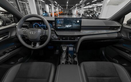 Toyota Camry, 2025 год, 4 300 000 рублей, 8 фотография