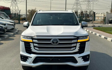 Toyota Land Cruiser, 2025 год, 15 328 800 рублей, 2 фотография