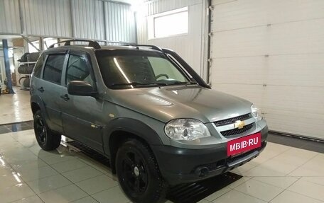 Chevrolet Niva I рестайлинг, 2018 год, 789 000 рублей, 2 фотография