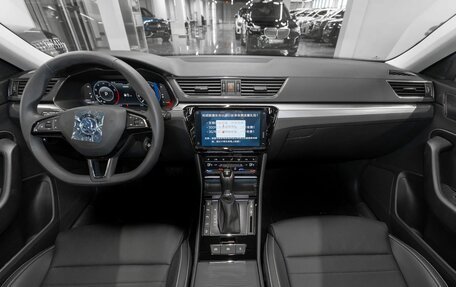 Skoda Superb III рестайлинг, 2025 год, 3 425 000 рублей, 8 фотография