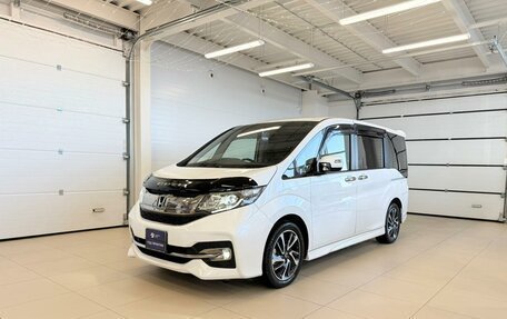 Honda Stepwgn IV, 2015 год, 2 449 900 рублей, 2 фотография