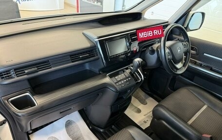 Honda Stepwgn IV, 2015 год, 2 449 900 рублей, 13 фотография