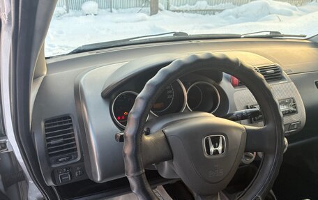 Honda Jazz I рестайлинг, 2005 год, 450 000 рублей, 12 фотография