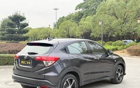 Honda Vezel, 2021 год, 1 350 000 рублей, 7 фотография