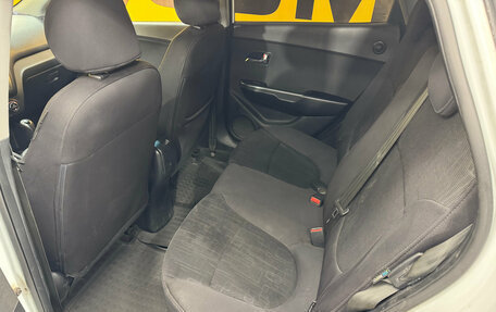 KIA Rio III рестайлинг, 2012 год, 700 000 рублей, 10 фотография