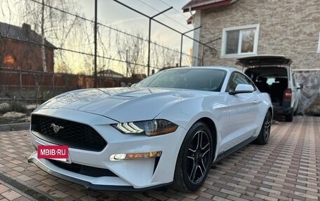 Ford Mustang VI рестайлинг, 2021 год, 3 490 000 рублей, 3 фотография