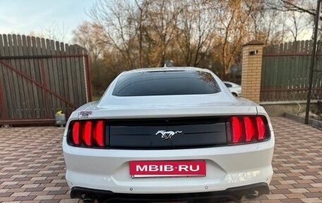 Ford Mustang VI рестайлинг, 2021 год, 3 490 000 рублей, 7 фотография