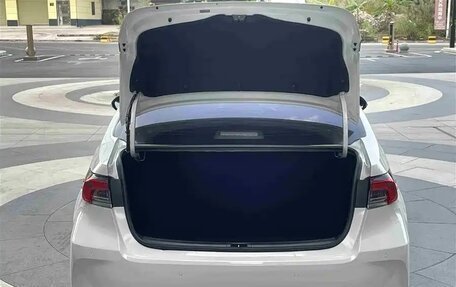 Toyota Corolla, 2022 год, 1 606 000 рублей, 8 фотография