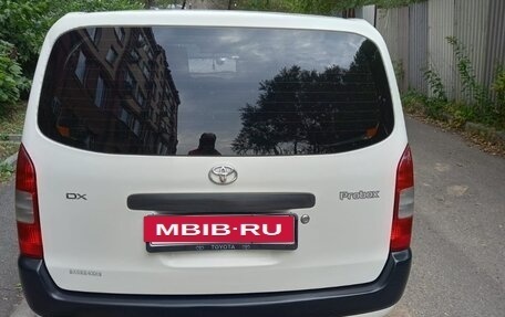 Toyota Probox I, 2010 год, 560 000 рублей, 2 фотография
