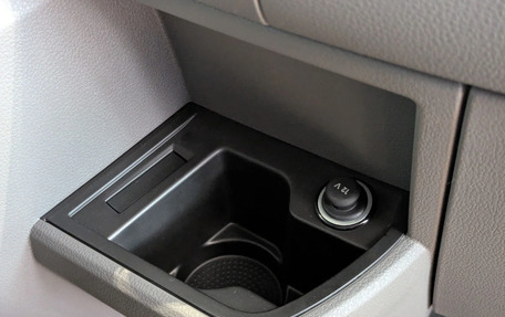 Volkswagen Caravelle T6 рестайлинг, 2024 год, 9 960 000 рублей, 4 фотография