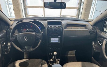 Renault Duster I рестайлинг, 2017 год, 949 000 рублей, 7 фотография