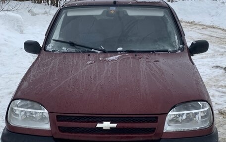 Chevrolet Niva I рестайлинг, 2005 год, 277 000 рублей, 2 фотография