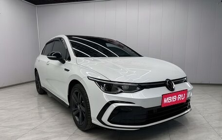 Volkswagen Golf VIII, 2022 год, 2 116 000 рублей, 1 фотография