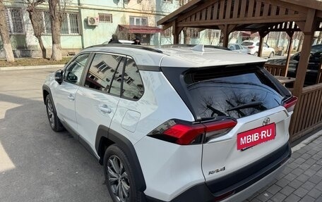 Toyota RAV4, 2023 год, 3 100 000 рублей, 6 фотография