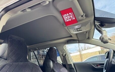 Toyota RAV4, 2023 год, 3 100 000 рублей, 8 фотография