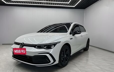 Volkswagen Golf VIII, 2022 год, 2 116 000 рублей, 3 фотография