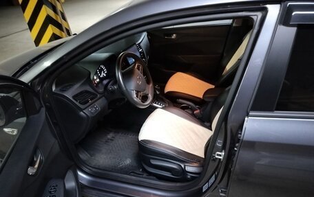 Hyundai Solaris II рестайлинг, 2021 год, 1 700 000 рублей, 11 фотография