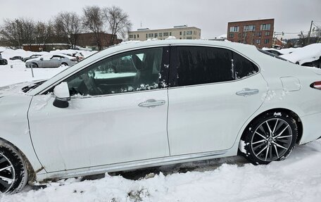 Toyota Camry, 2023 год, 3 990 000 рублей, 5 фотография
