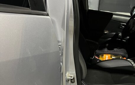 Mitsubishi Outlander III рестайлинг 3, 2009 год, 900 000 рублей, 8 фотография