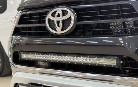 Toyota Hilux VIII, 2021 год, 6 990 000 рублей, 7 фотография