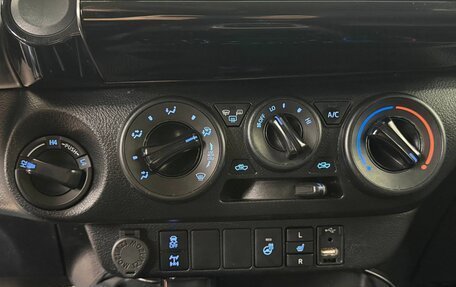 Toyota Hilux VIII, 2021 год, 6 990 000 рублей, 19 фотография