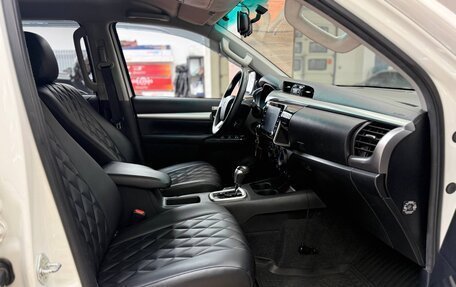 Toyota Hilux VIII, 2021 год, 6 990 000 рублей, 23 фотография