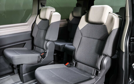 Volkswagen Multivan, 2022 год, 5 777 000 рублей, 13 фотография