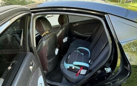 Hyundai Solaris II рестайлинг, 2015 год, 410 000 рублей, 7 фотография