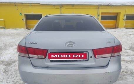 Hyundai Sonata VI, 2007 год, 400 000 рублей, 14 фотография