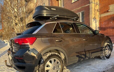 Volkswagen T-Roc I, 2018 год, 1 650 000 рублей, 3 фотография