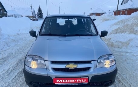 Chevrolet Niva I рестайлинг, 2012 год, 495 000 рублей, 6 фотография